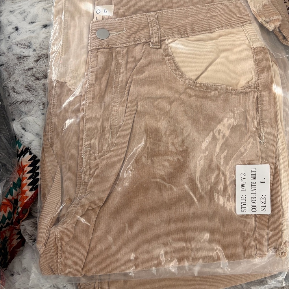 POL Flare Patch Cords Jeans - Picture 5 of 5